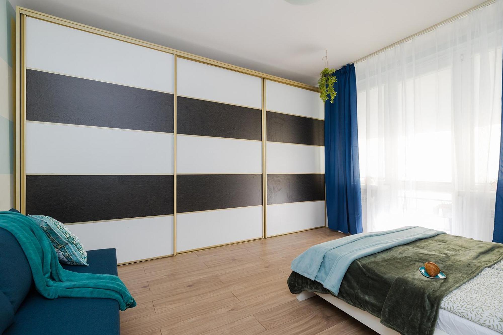 Appartamento Superapart Grochowska 136, Very Close To The Mon Hospital On Saszerow Street