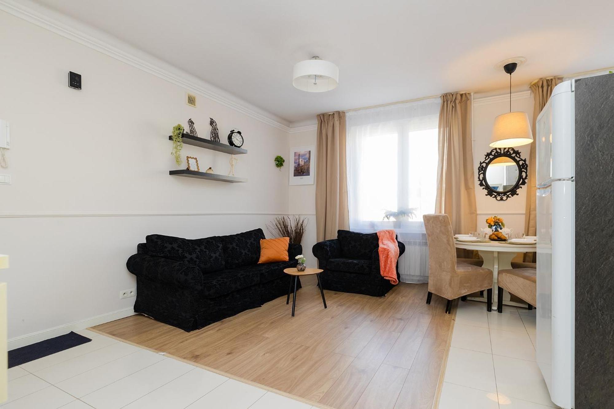 Appartamento Superapart Grochowska 136, Very Close To The Mon Hospital On Saszerow Street *