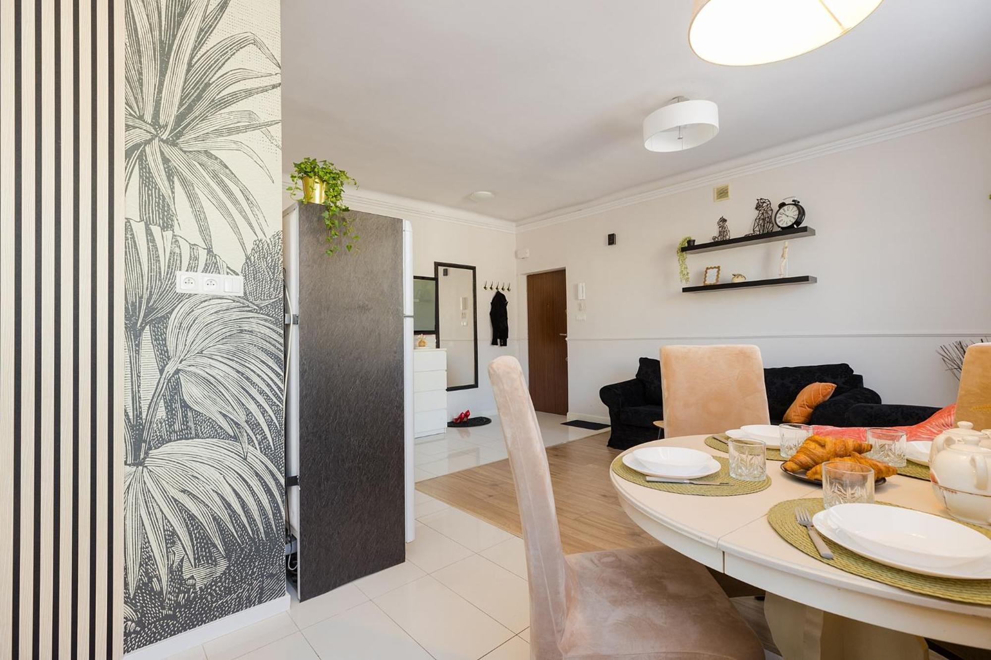 Appartamento Superapart Grochowska 136, Very Close To The Mon Hospital On Saszerow Street